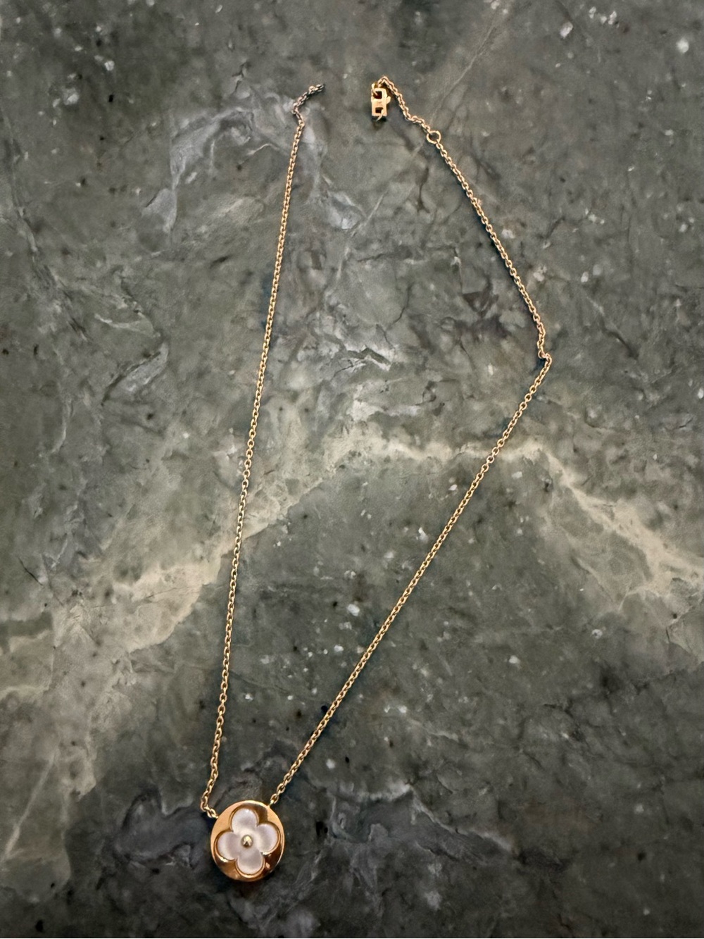 Louis Vuitton Gold and White Flower Pendant Necklace - Women Jewelry